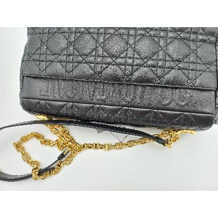 Dior(ũ����î���) 30 ���״� ��Ƽ�� CD����ΰ� DIOR CARO�� [û�ֱ�õ������] �̹���4 - ���̺��� �߰���ǰ